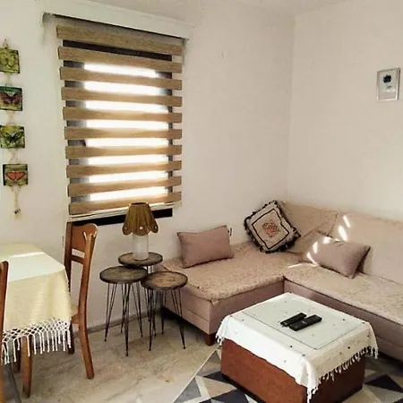 Cozy With Superb Location Near Popular Attractions In Bodrum アパート グムベット